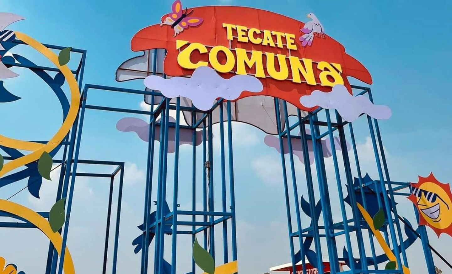 Tecate Comuna cambia de sede y desata reclamos; asistentes piden reembolsos