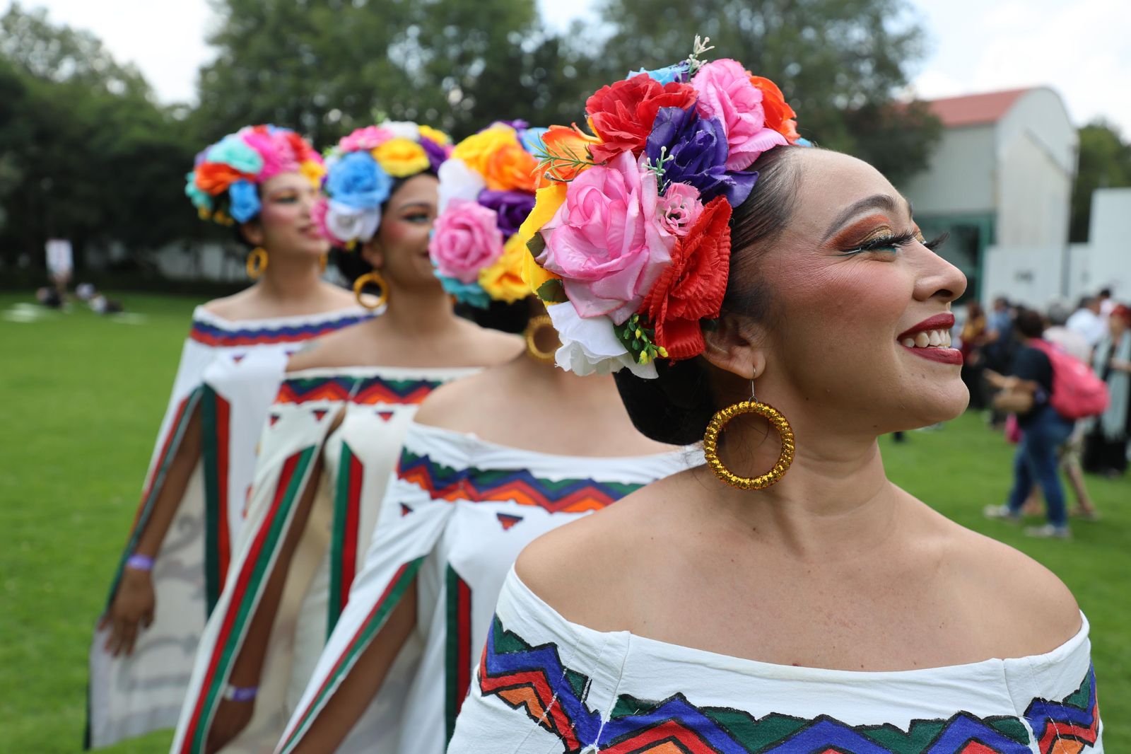 Saberes mayas reúnen a 160 talentos en Los Pinos